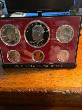 1977 S UNITED STATES PROOF SET
